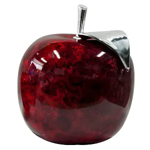 RED APPLE COLOR