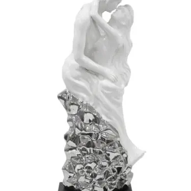 Couple Kiss Sculpture