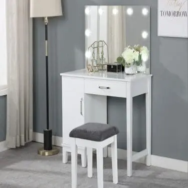 Vanity Set With LED Lights