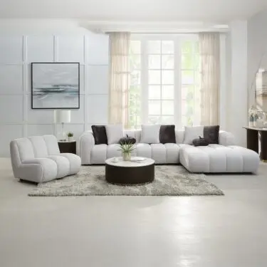 Manilla Sectional Sofa w/8 Pillows